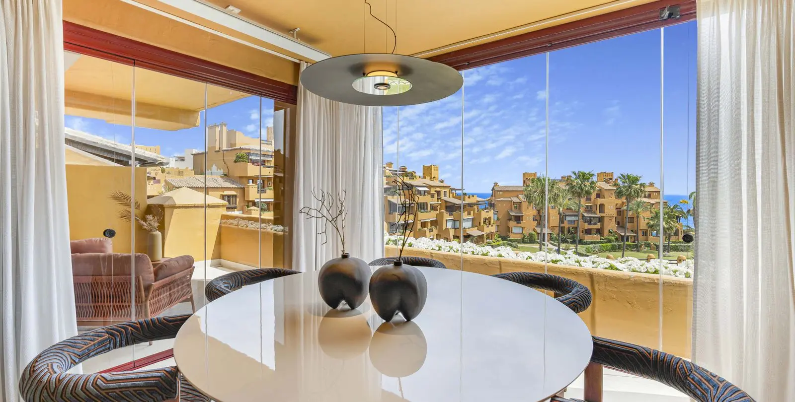 Продажа апартаментов на среднем этаже в Estepona 7