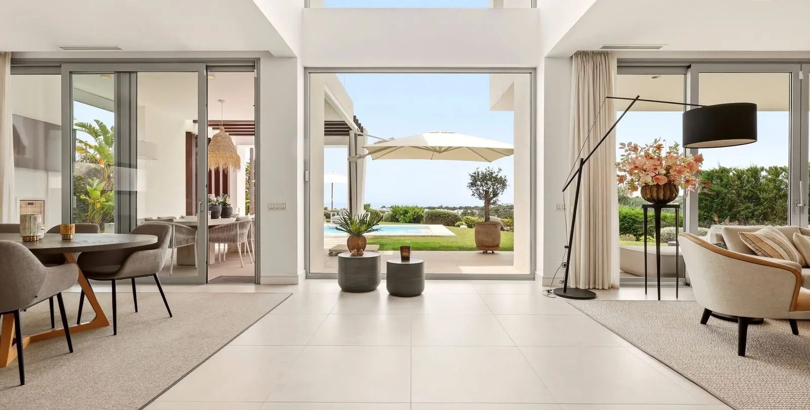 Venta de villa independiente en Santa Clara 1