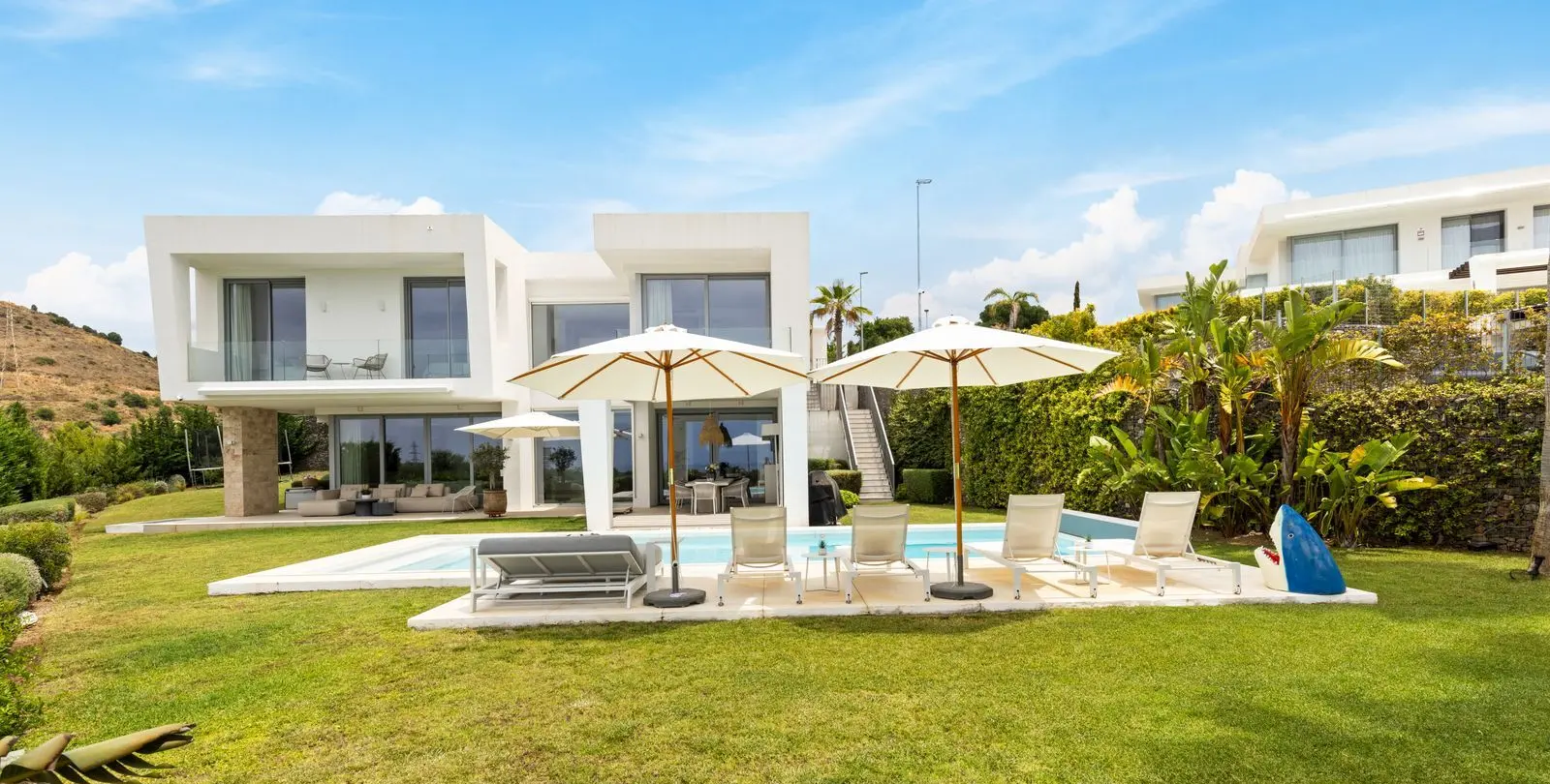 Venta de villa independiente en Santa Clara 2