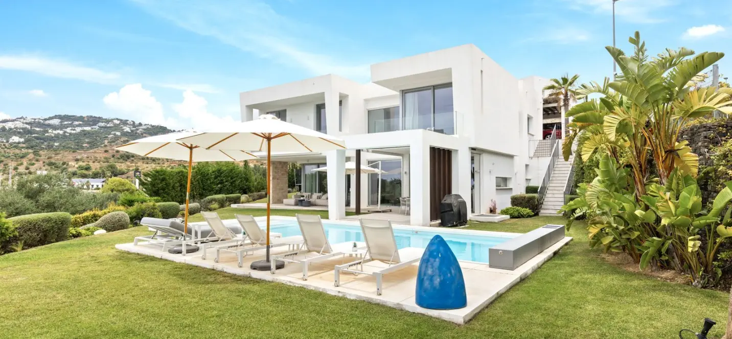 Venta de villa independiente en Santa Clara 2