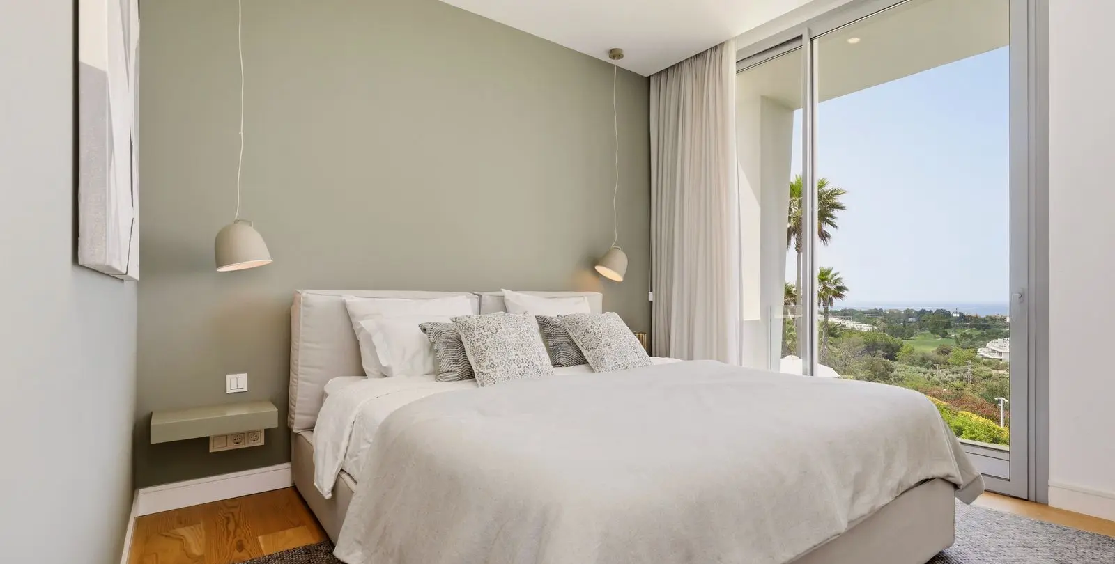 Venta de villa independiente en Santa Clara 12
