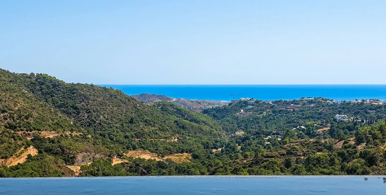 Sale of detached villa in Benahavís 1
