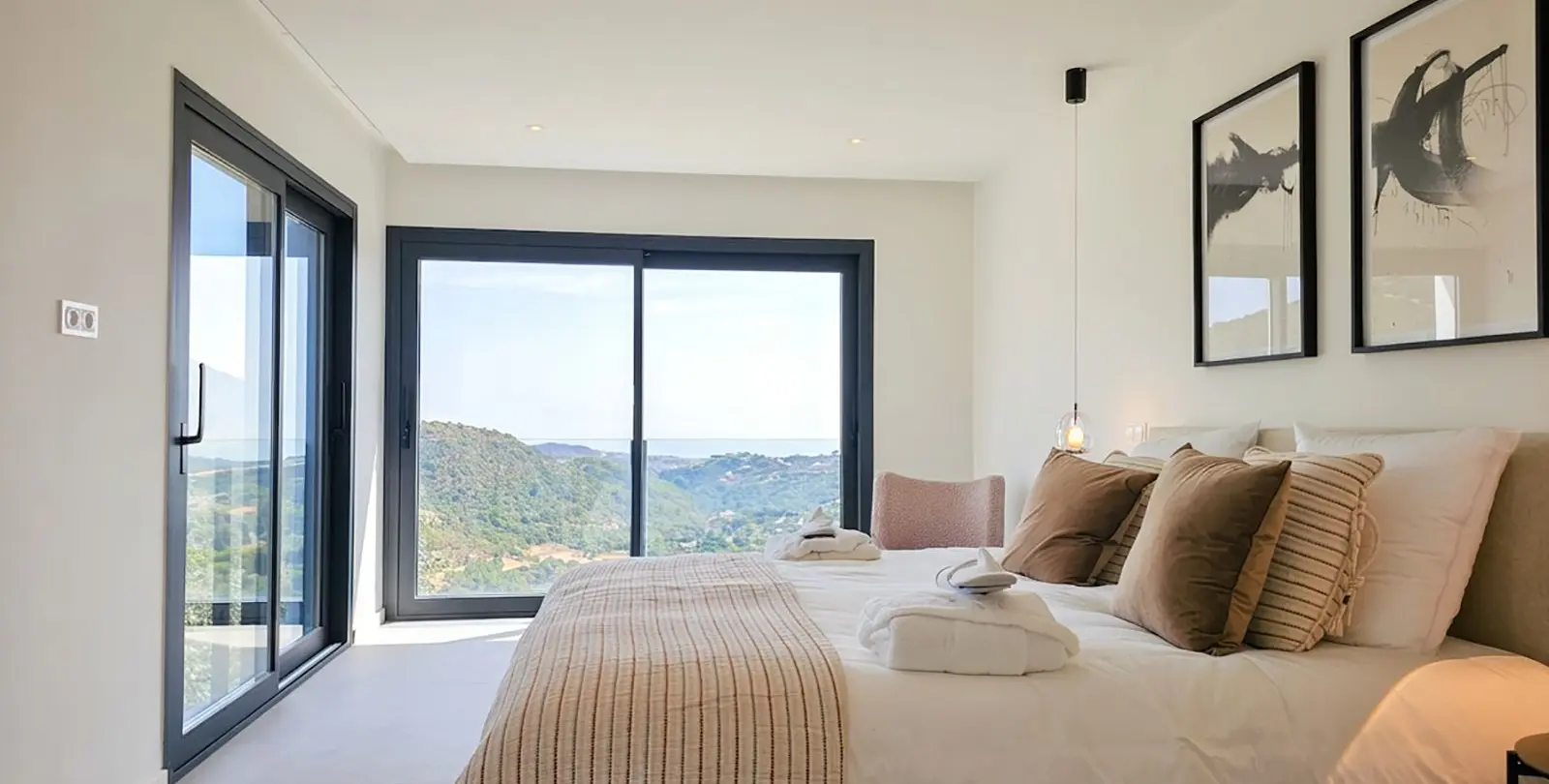 Sale of detached villa in Benahavís 15