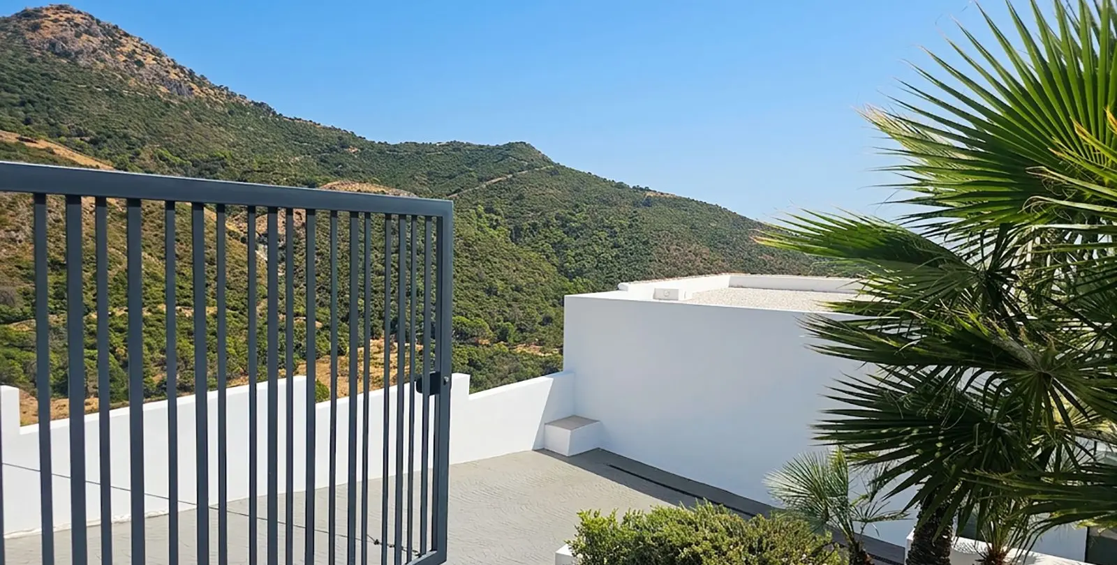 Sale of detached villa in Benahavís 23