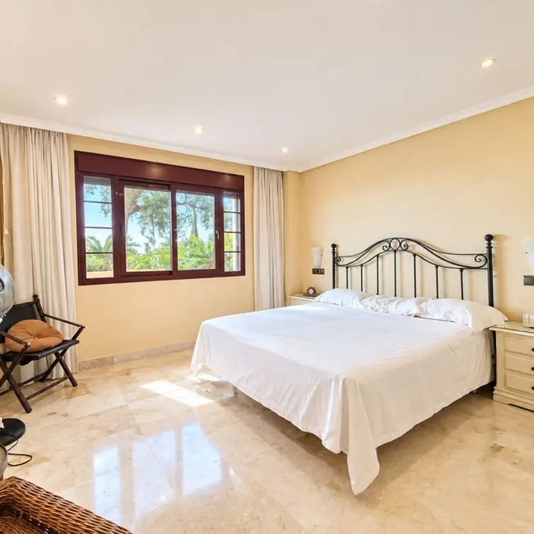 Venta de apartamento en planta baja en La Mairena