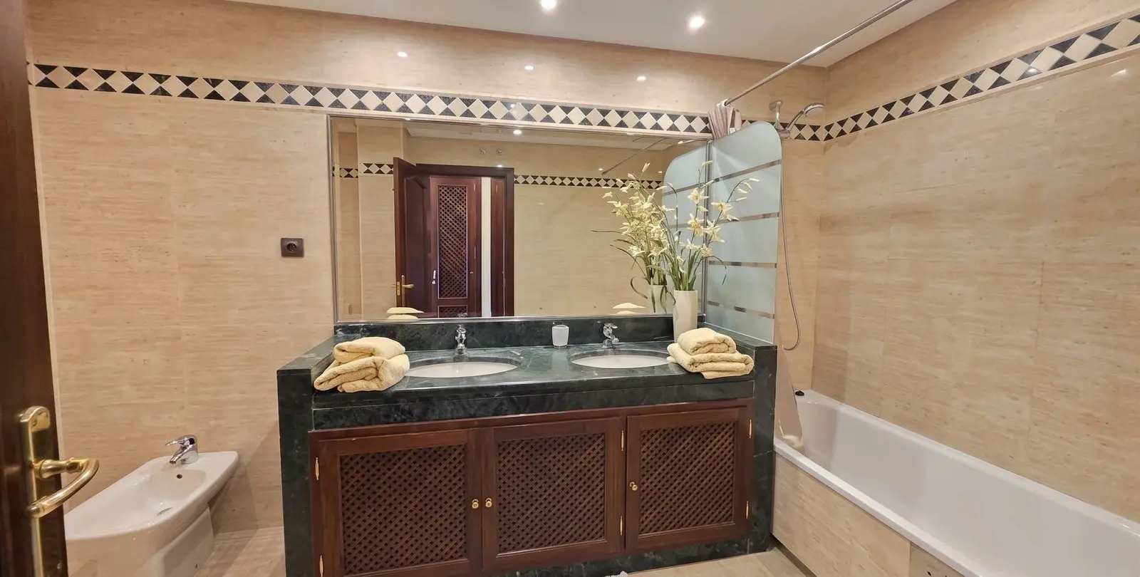 Venta de apartamento en planta baja en La Mairena 5