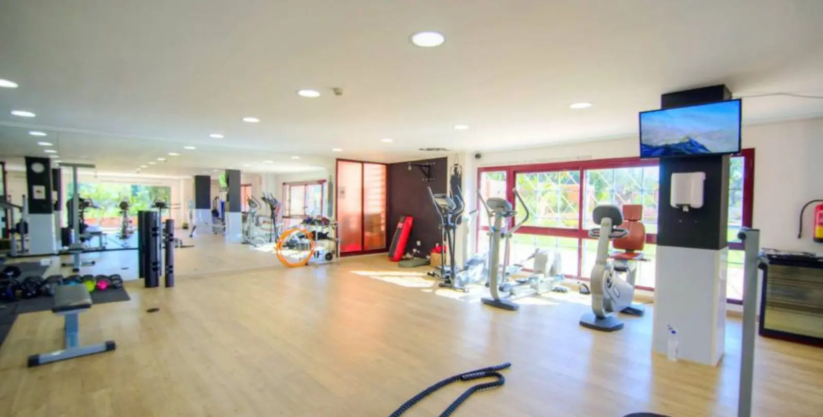 Venta de apartamento en planta baja en La Mairena 23