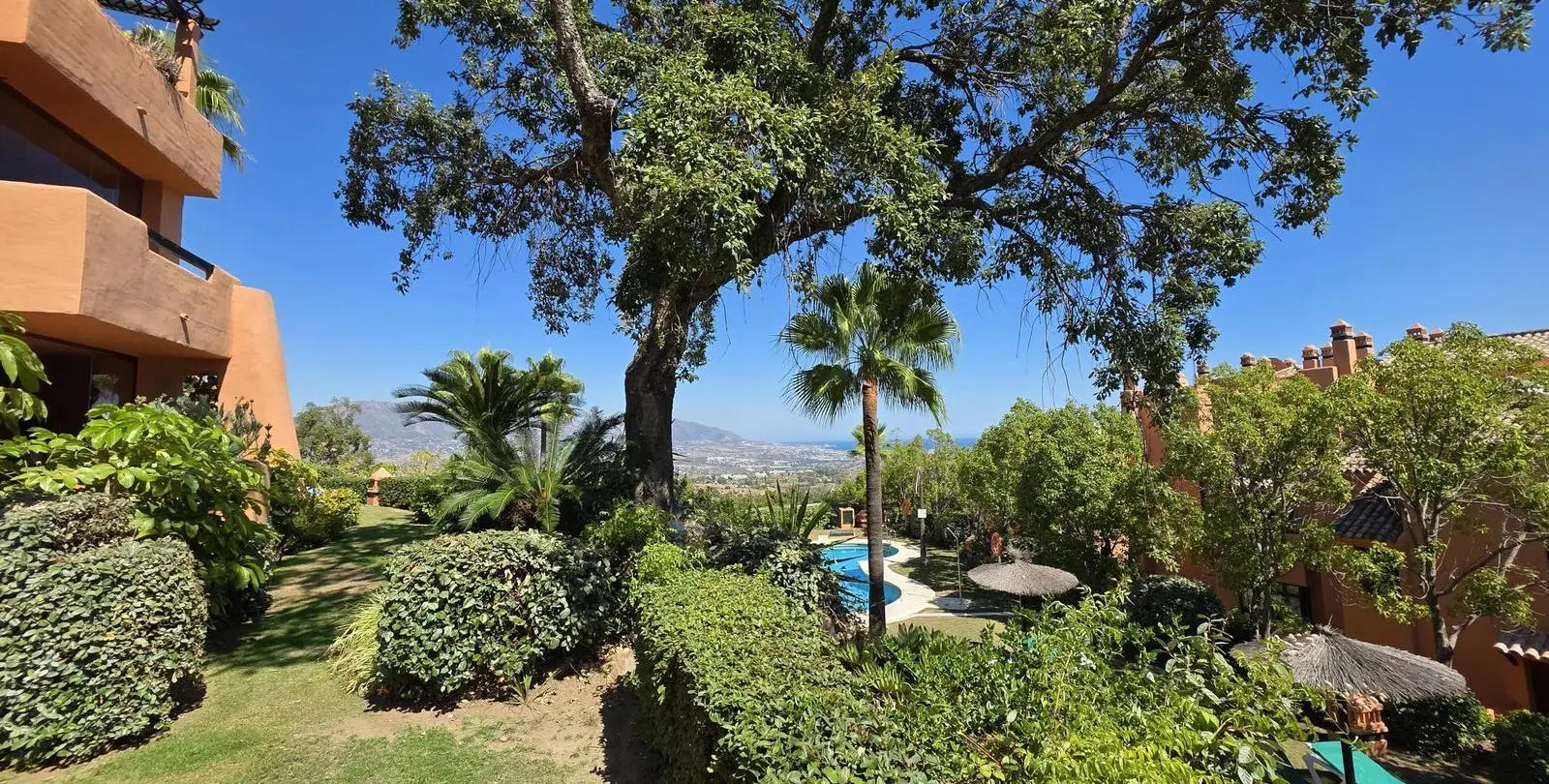 Venta de apartamento en planta baja en La Mairena 36