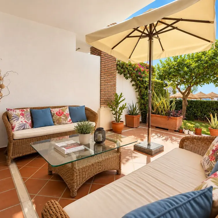 Venta de apartamento en planta baja en Los Arqueros