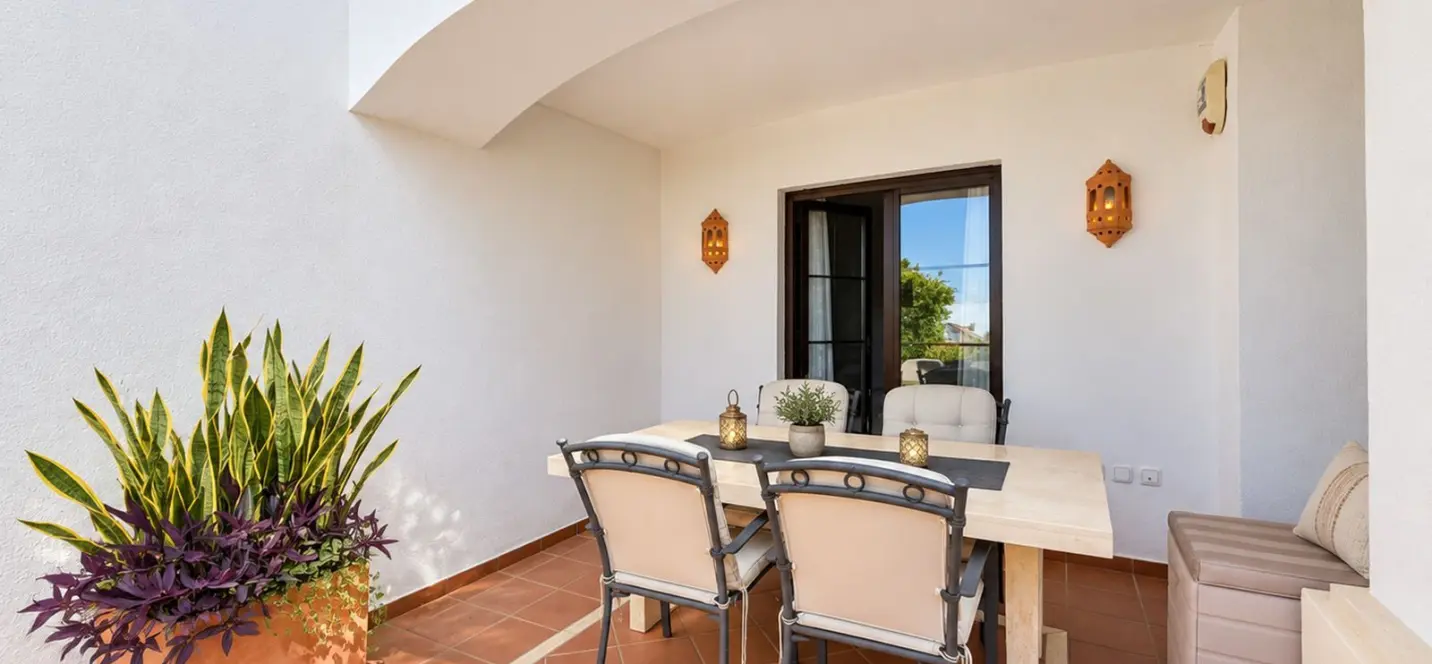 Sale of ground floor apartment in Los Arqueros 4