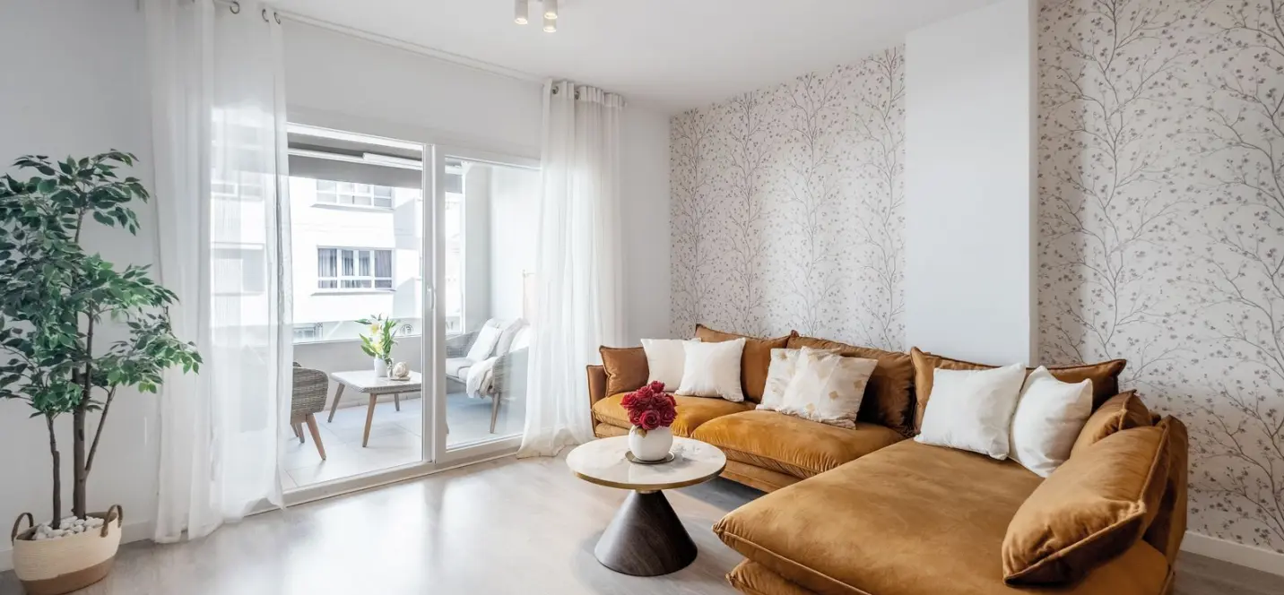 Sale of middle floor apartment in La Campana 0