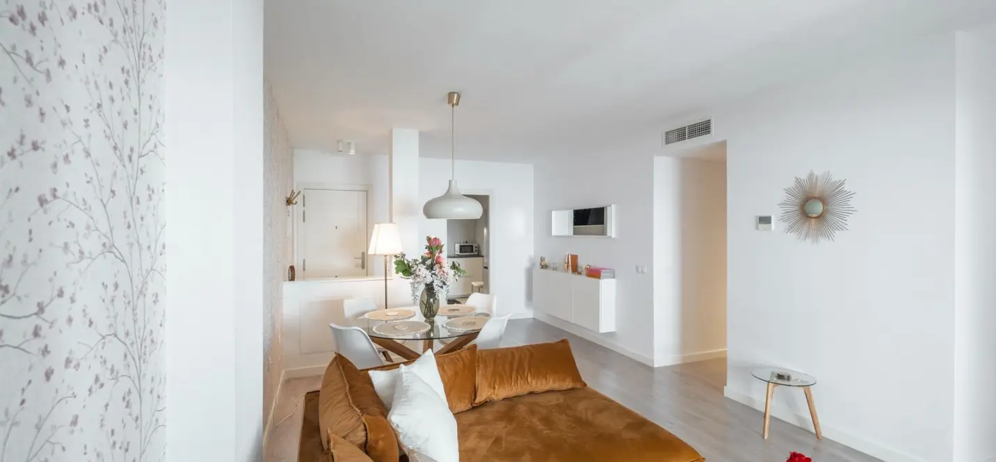Sale of middle floor apartment in La Campana 3