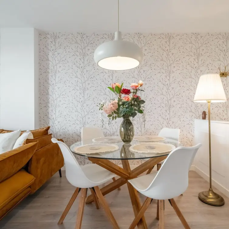 Venta de apartamento en planta media en La Campana