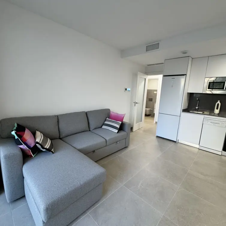 Продажа апартаментов на среднем этаже в Estepona