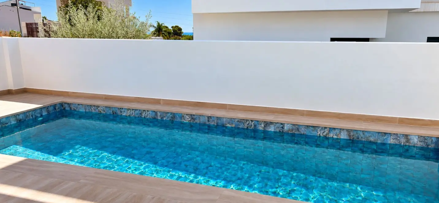 Sale of detached villa in Nerja 1
