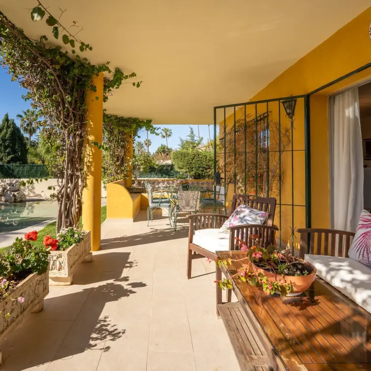 Venta de villa independiente en El Paraiso