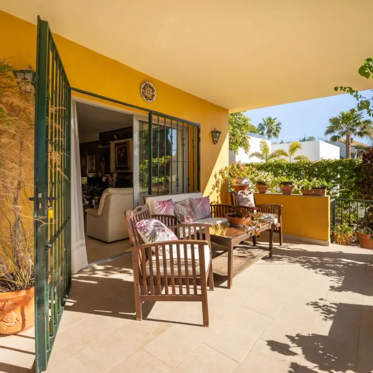 Venta de villa independiente en El Paraiso