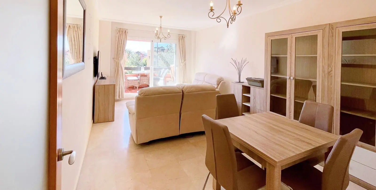Sale of penthouse in Casares 2