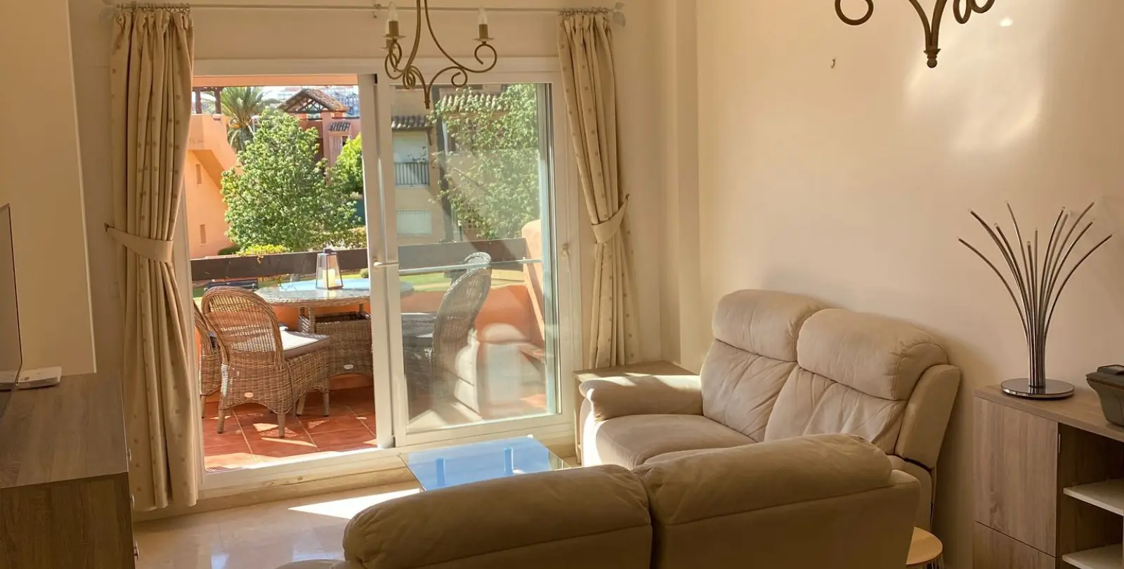 Sale of penthouse in Casares 6