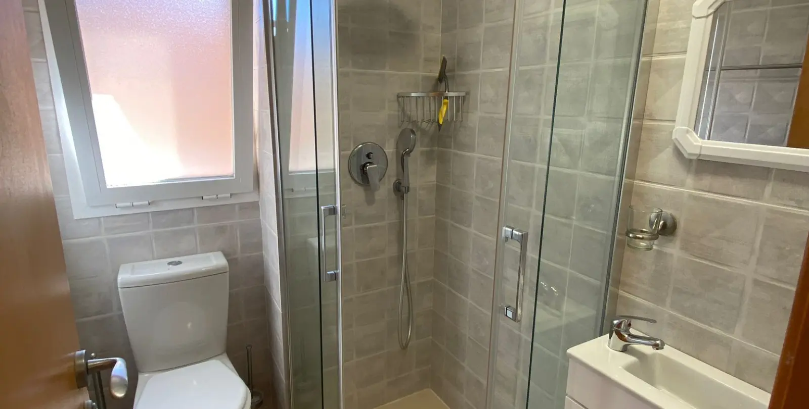 Sale of penthouse in Casares 9
