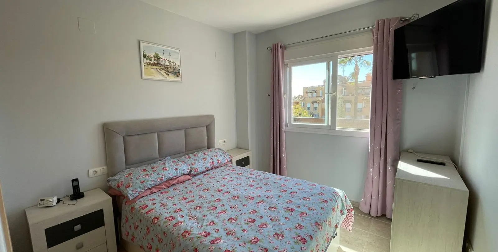 Sale of penthouse in Casares 10