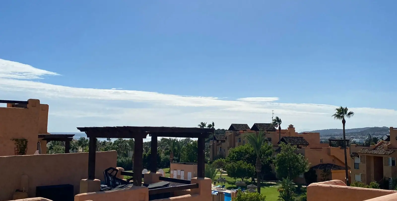Sale of penthouse in Casares 15