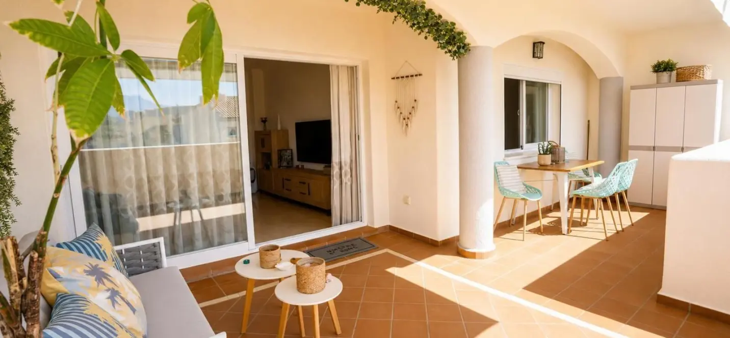 Продажа апартаментов на среднем этаже в Elviria 0