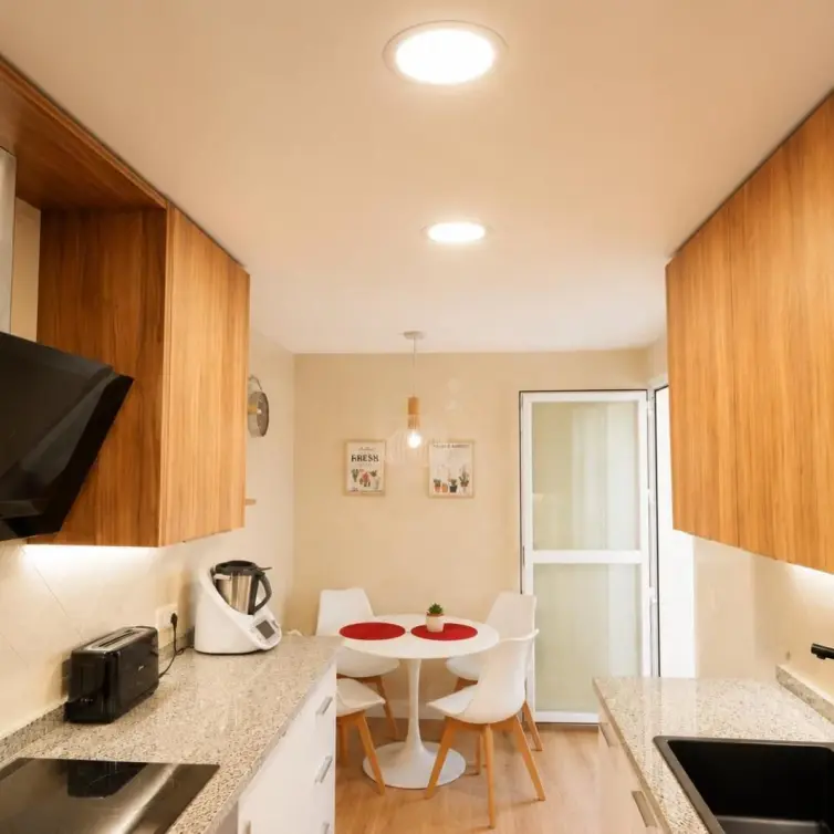 Продажа апартаментов на среднем этаже в Elviria