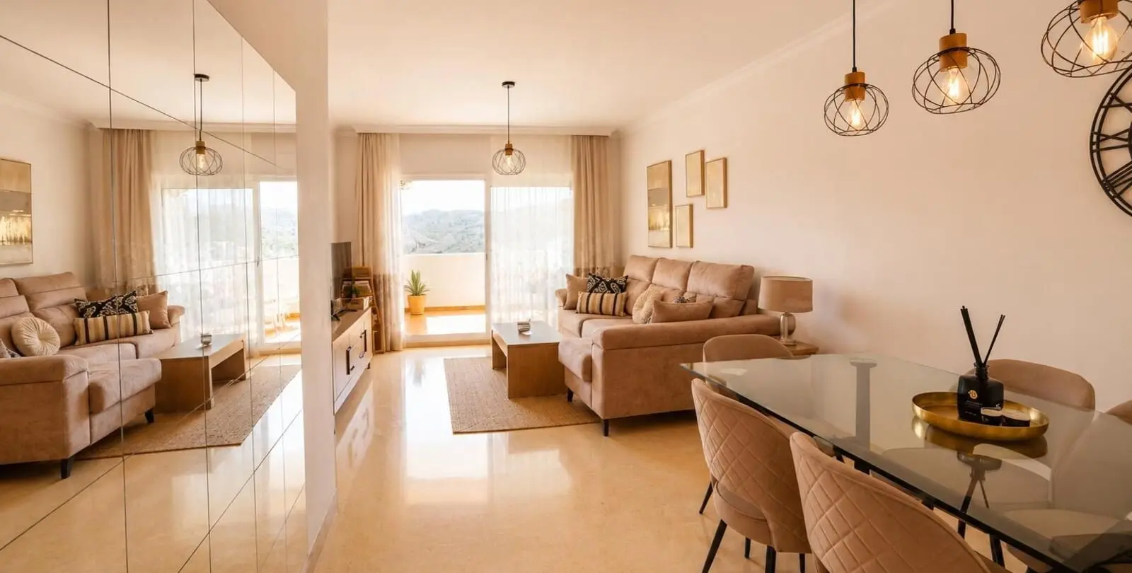 Продажа апартаментов на среднем этаже в Elviria 11