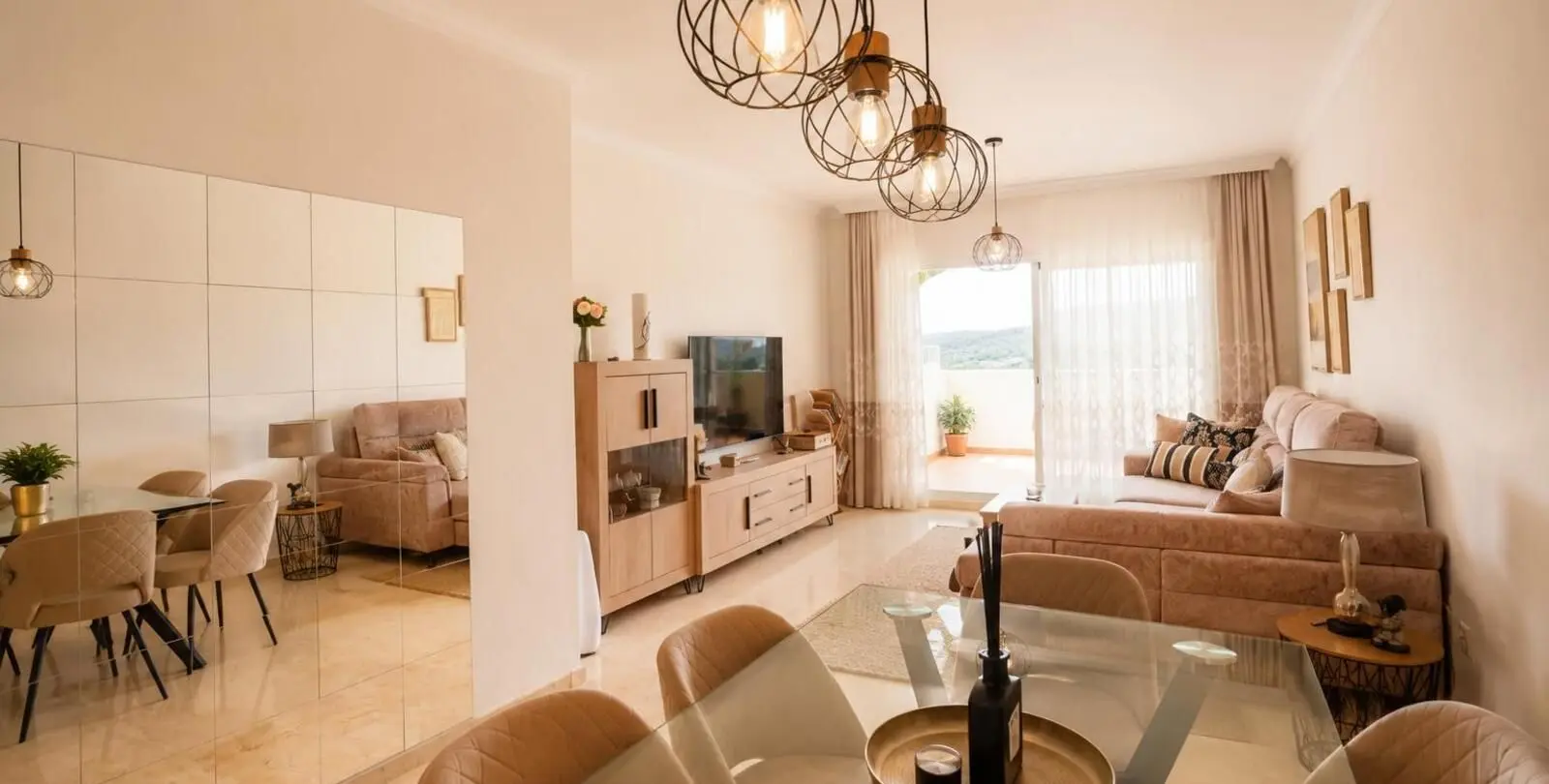 Продажа апартаментов на среднем этаже в Elviria 12