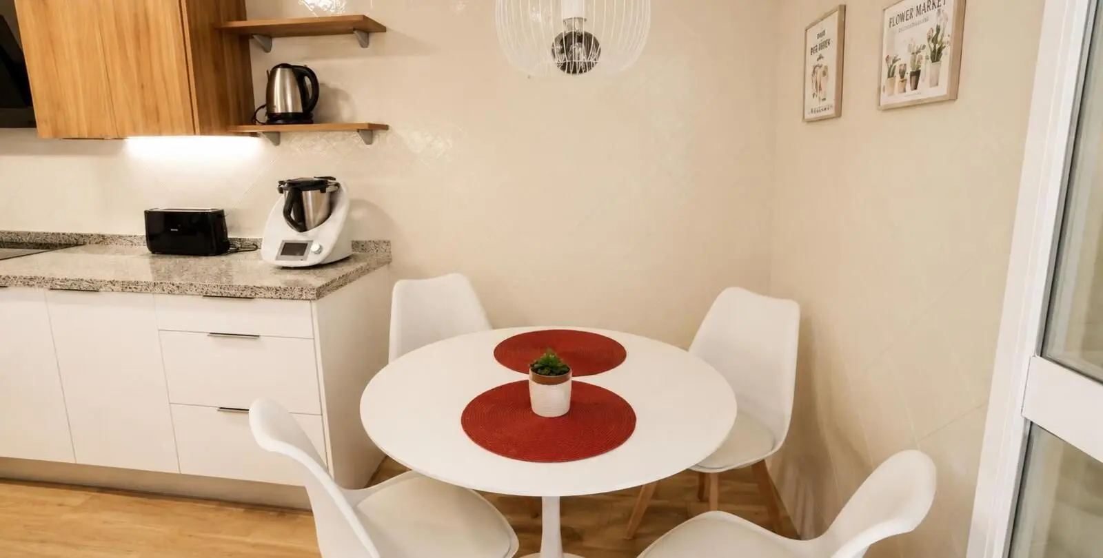 Продажа апартаментов на среднем этаже в Elviria 18
