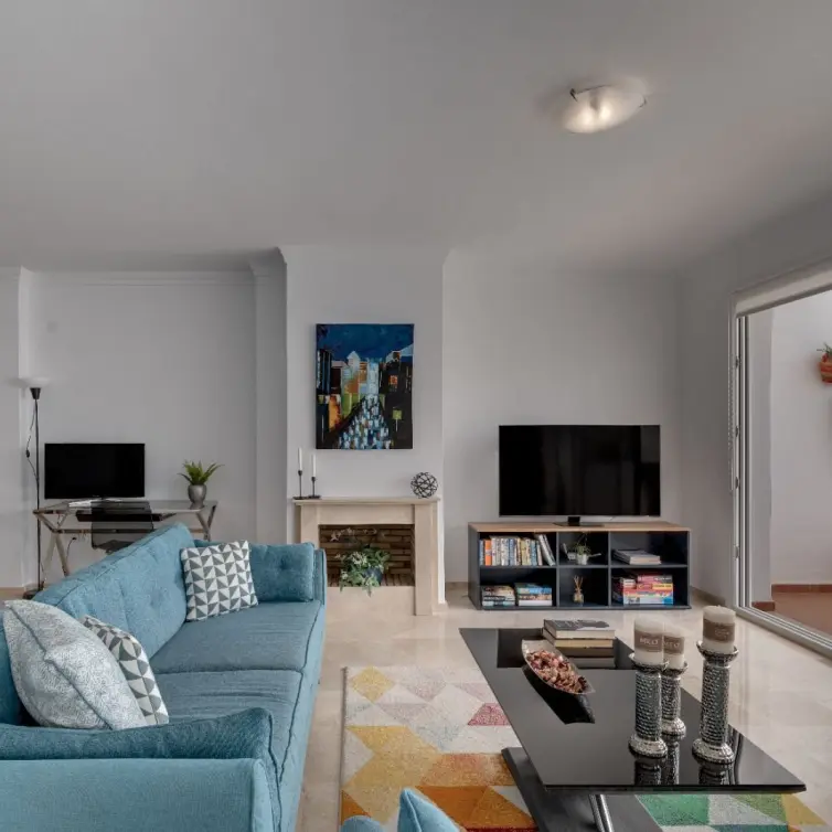 Venta de apartamento en planta media en La Mairena