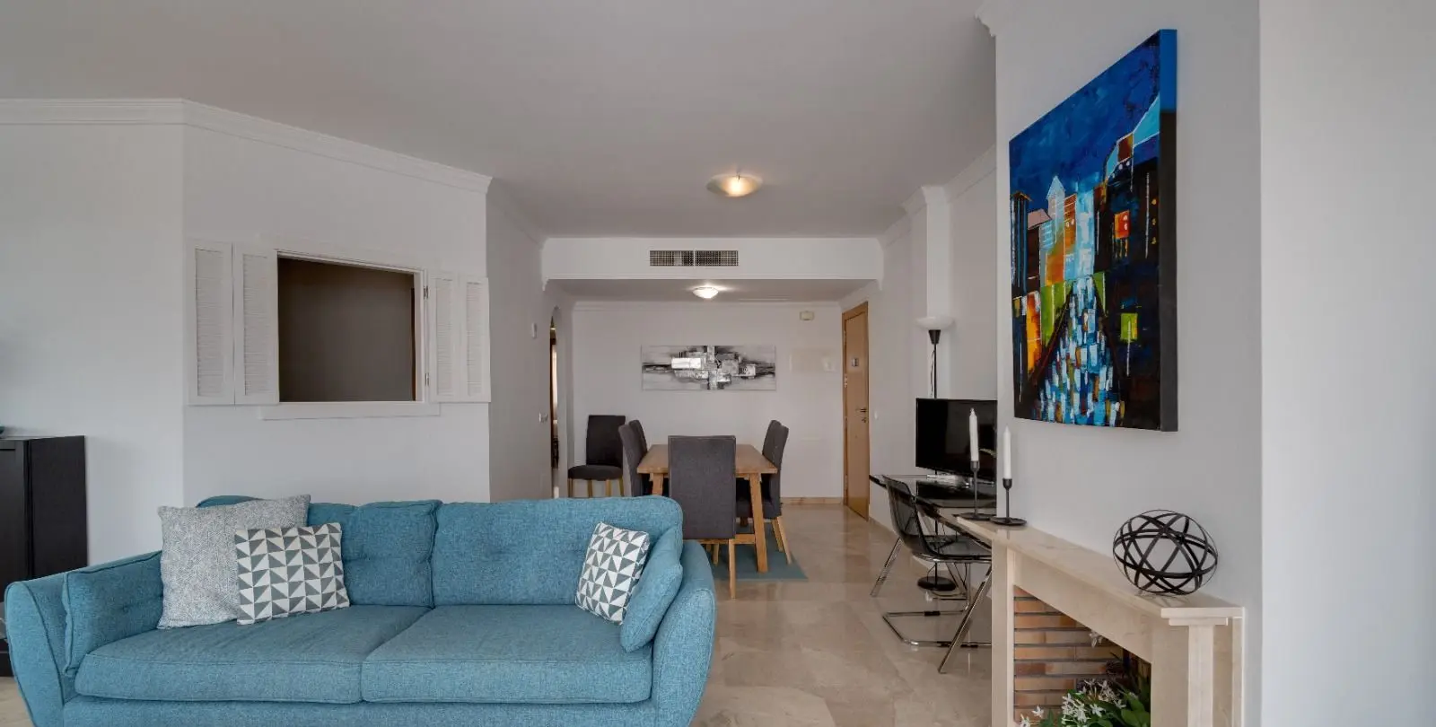 Venta de apartamento en planta media en La Mairena 2