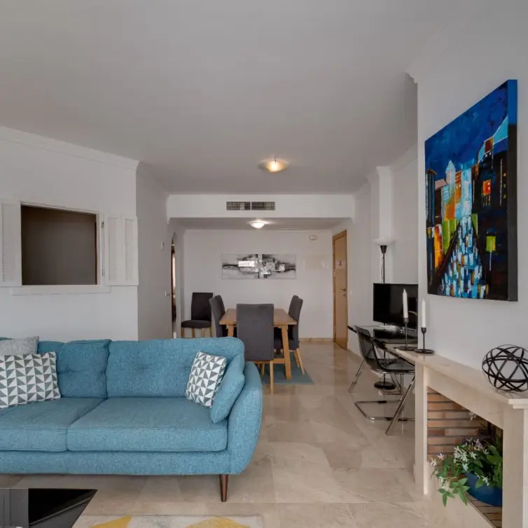 Venta de apartamento en planta media en La Mairena