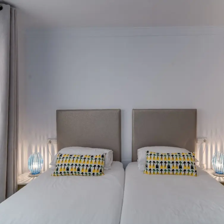 Venta de apartamento en planta media en La Mairena