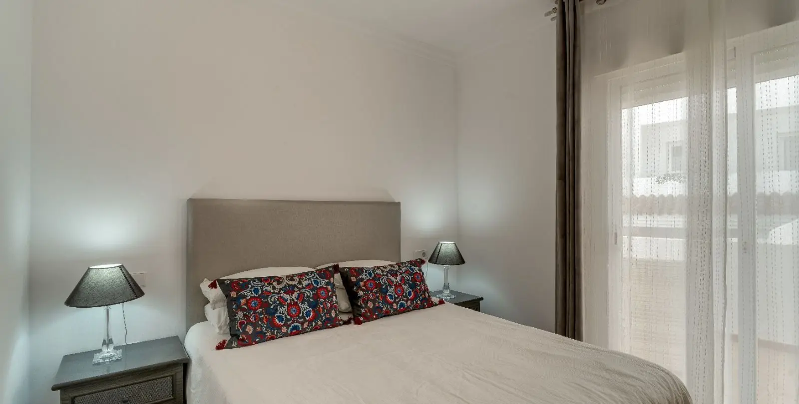 Venta de apartamento en planta media en La Mairena 8