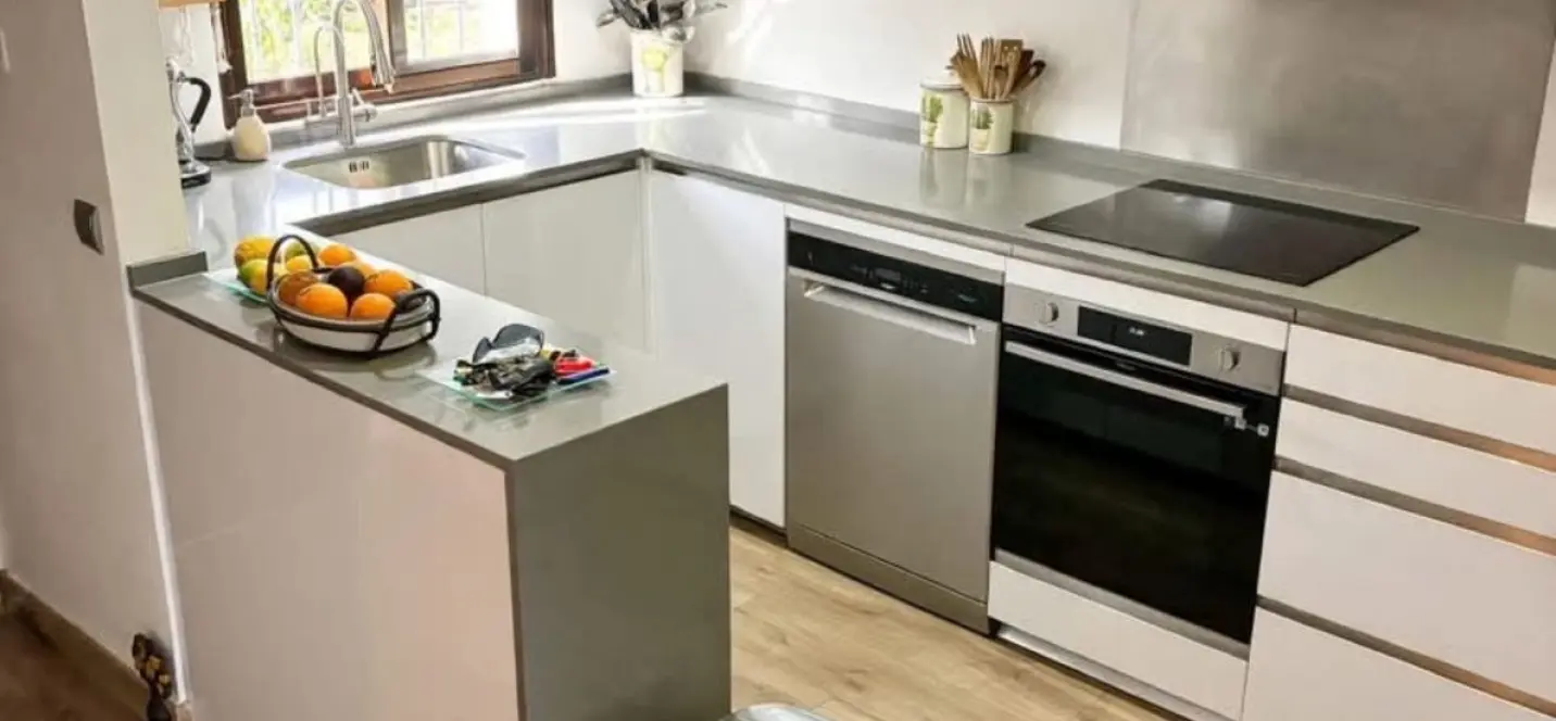 Venta de adosado en Elviria 1
