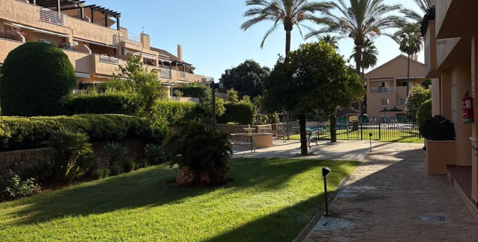 Продажа апартаментов на первом этаже в Elviria 11