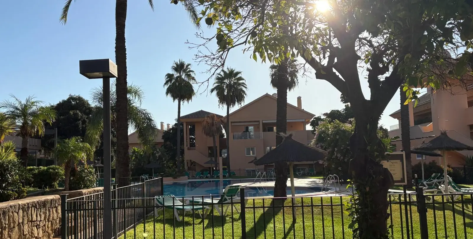 Продажа апартаментов на первом этаже в Elviria 12