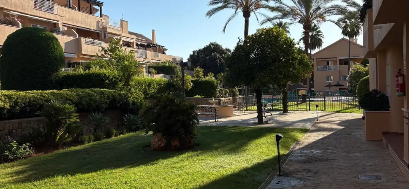 Venta de apartamento en planta baja en Elviria 3