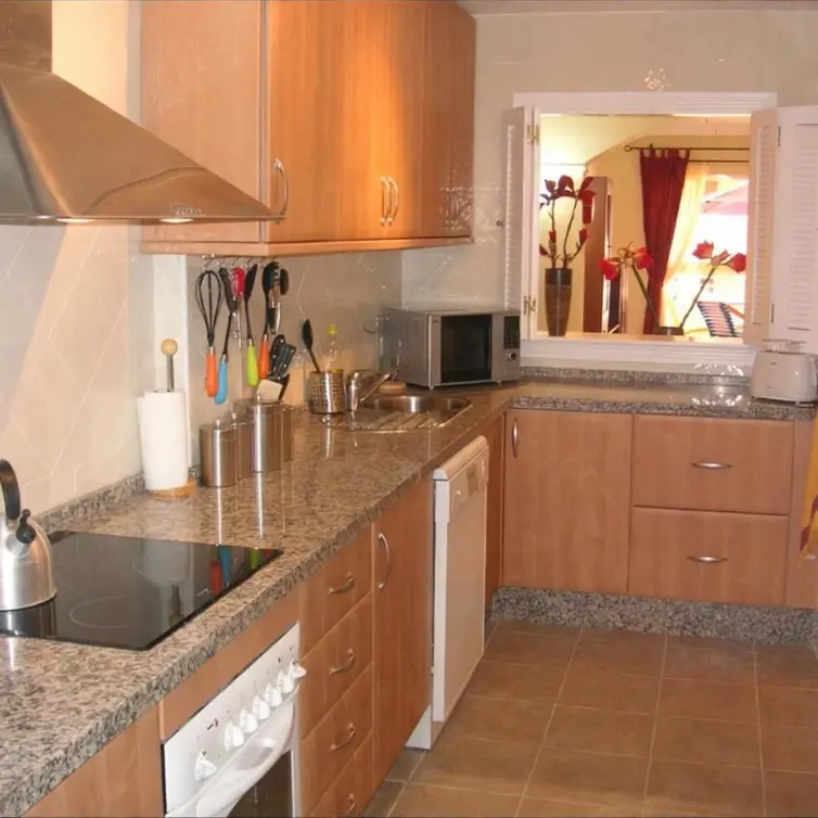 Venta de apartamento en planta baja en Elviria