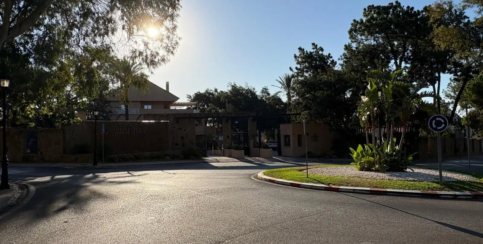 Sale of ground floor apartment in Elviria 13