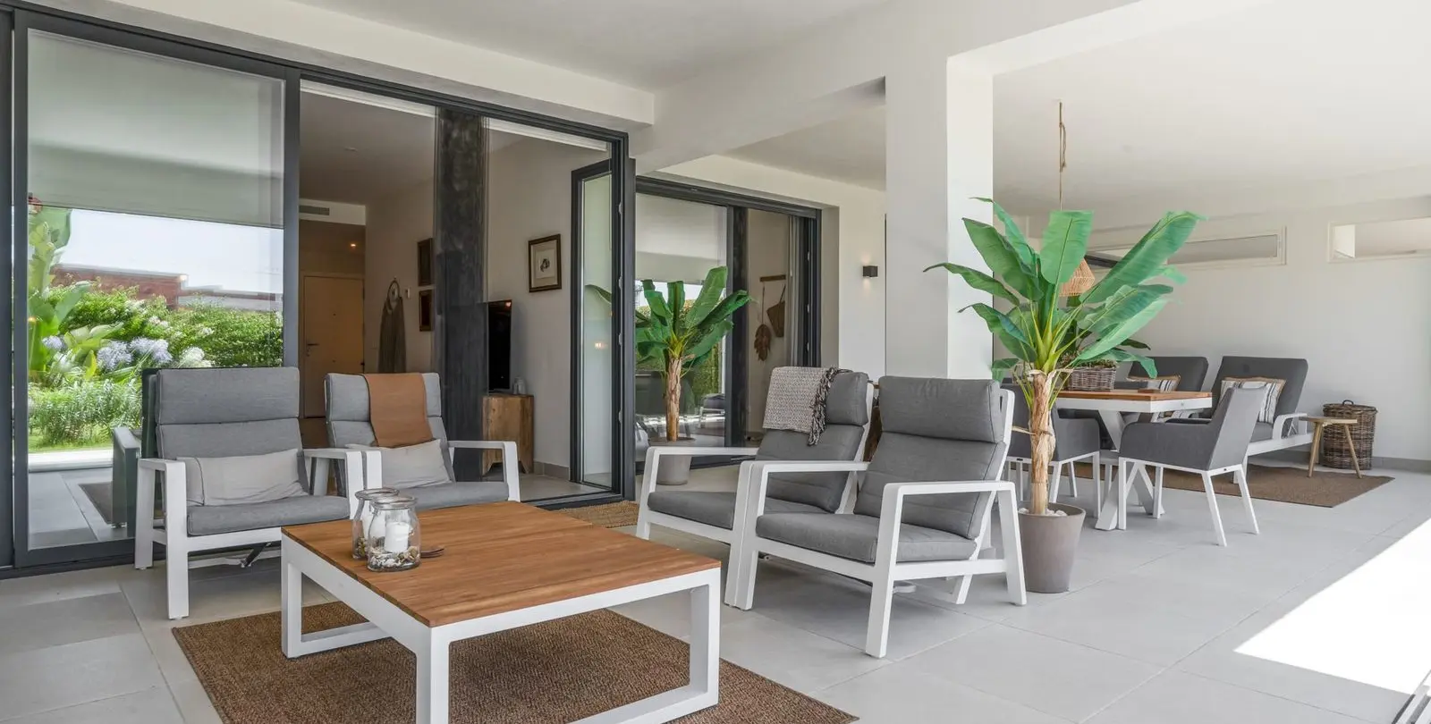 Venta de apartamento en planta baja en Estepona 7