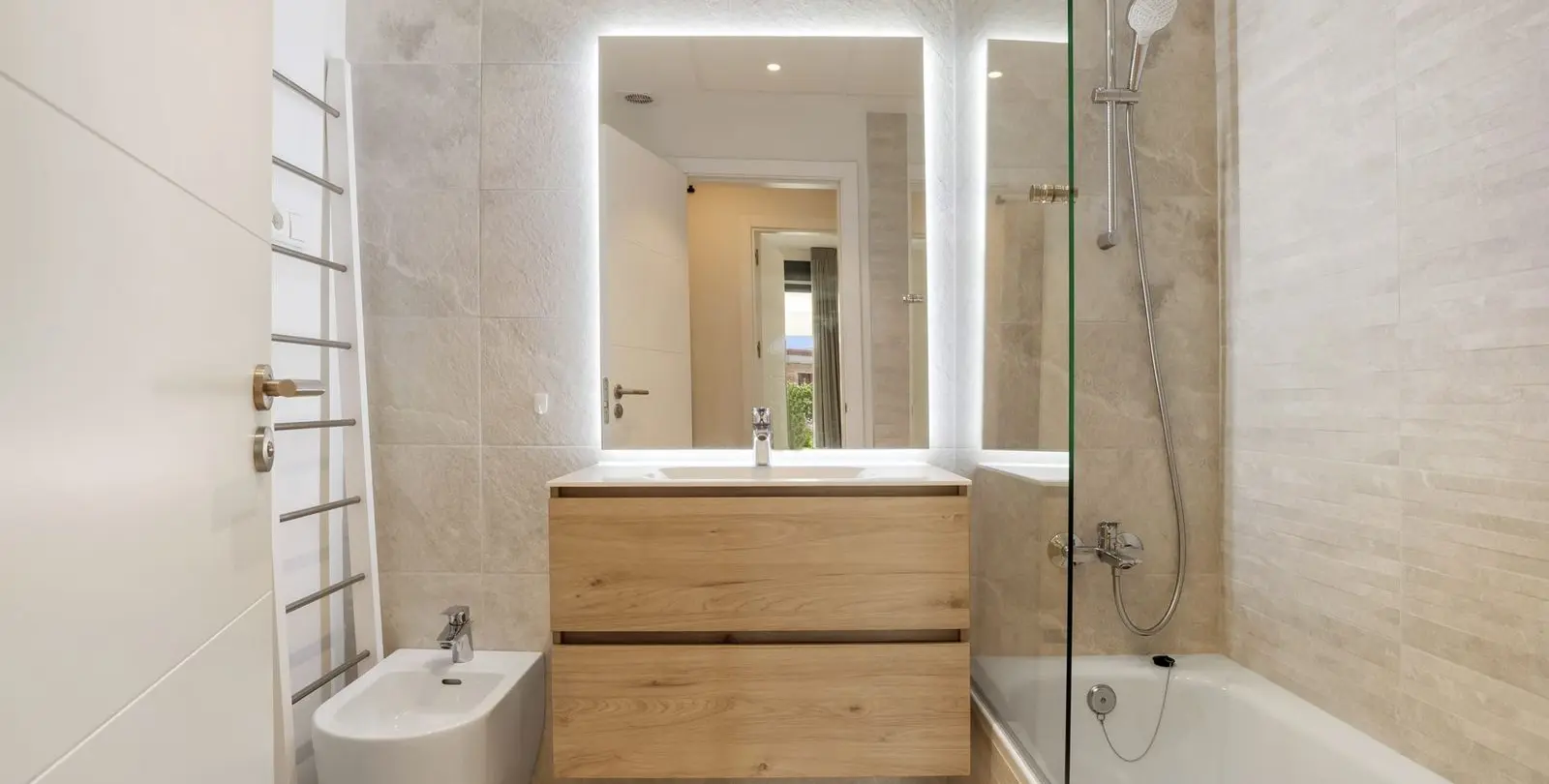 Venta de apartamento en planta baja en Estepona 19