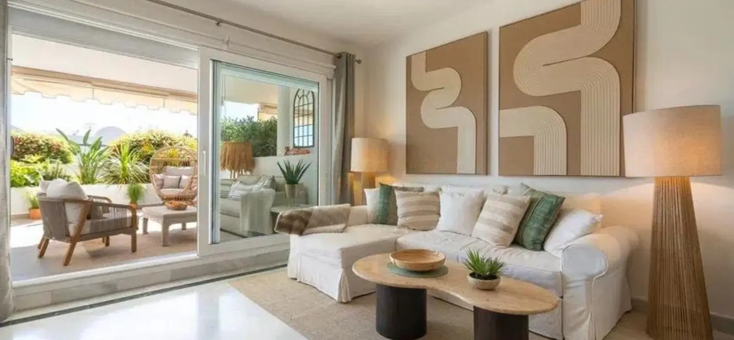 Venta de apartamento en planta baja en Nueva Andalucía 0