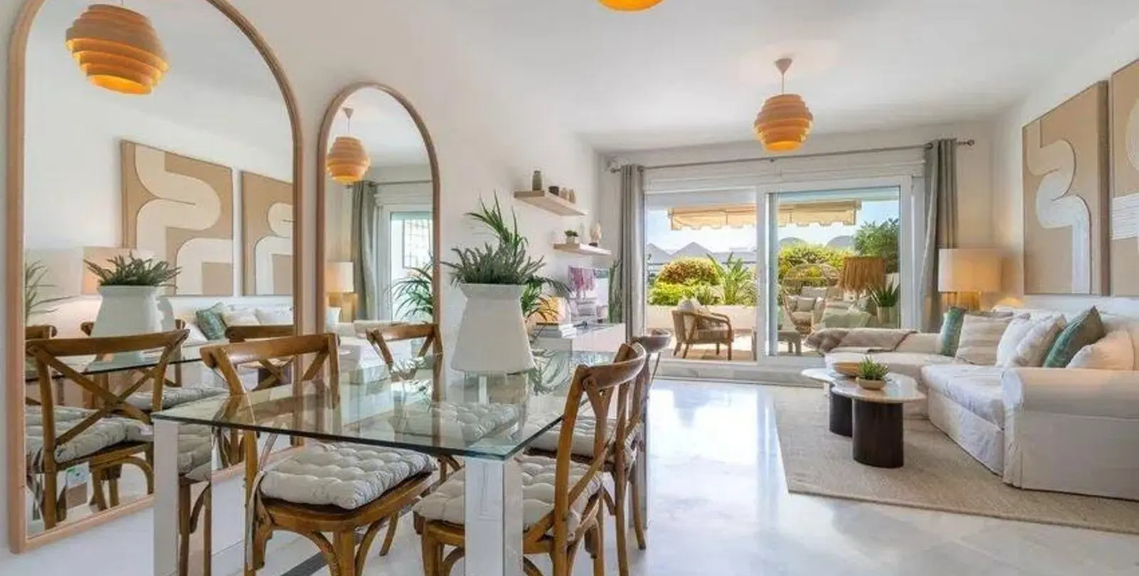Venta de apartamento en planta baja en Nueva Andalucía 2