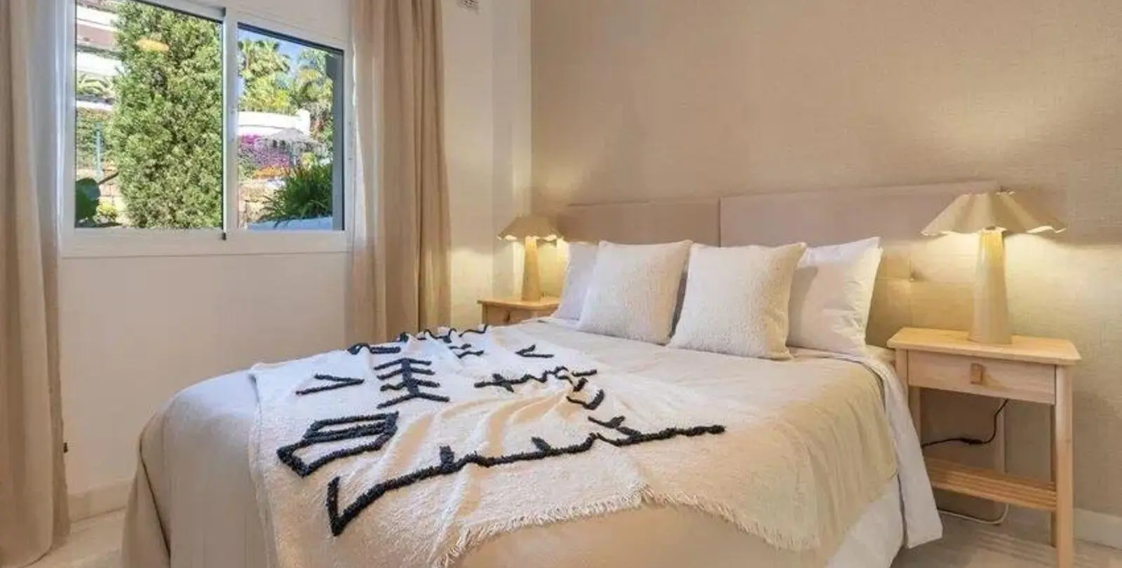 Venta de apartamento en planta baja en Nueva Andalucía 6