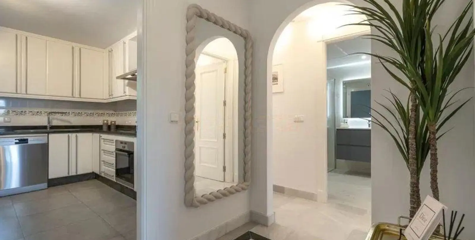 Venta de apartamento en planta baja en Nueva Andalucía 8