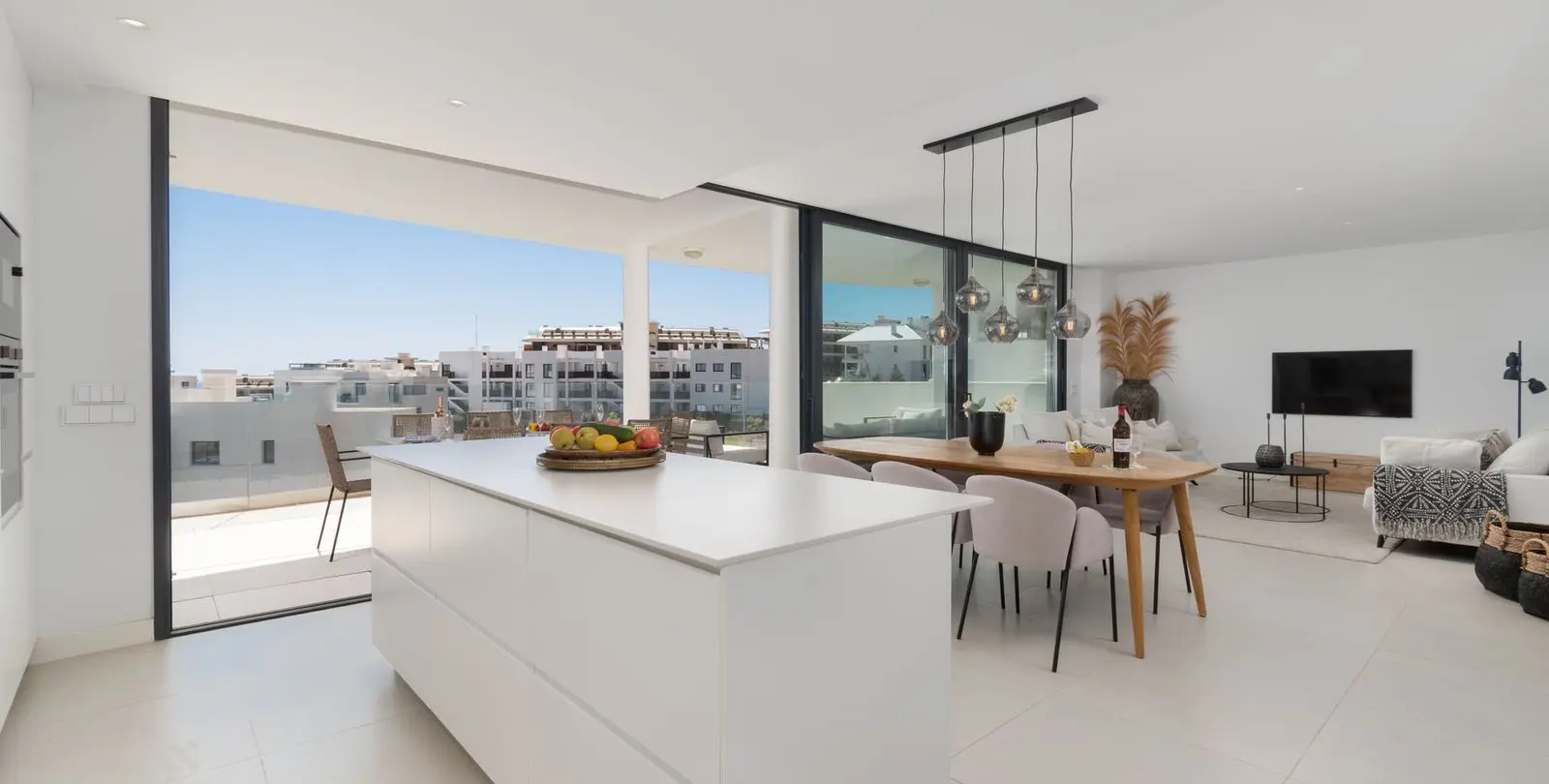 Venta de apartamento en planta media en Higueron 4