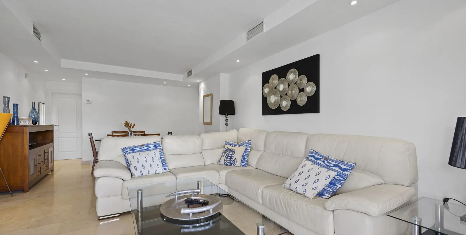 Venta de apartamento en planta media en The Golden Mile 6